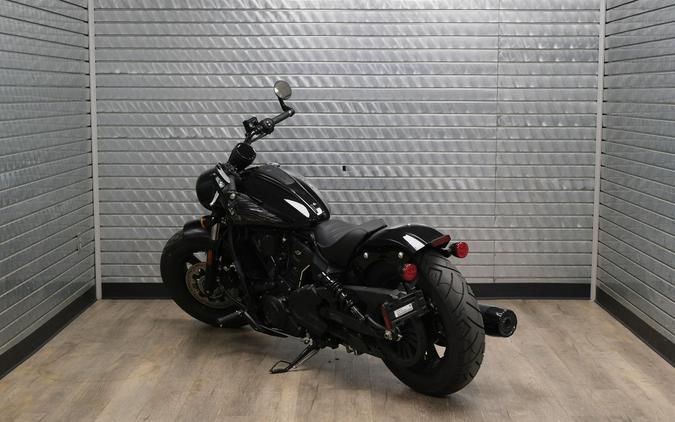 2025 INDIAN MOTORCYCLE SCOUT BOBBER LIMITED WITH TECHNOLOGY PACKAGE BLACK METALLIC