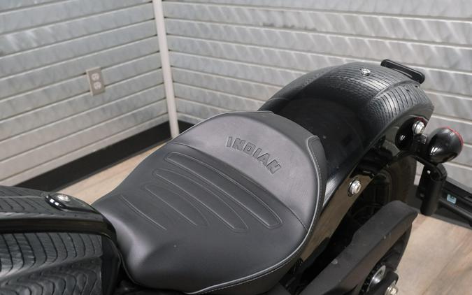 2025 INDIAN MOTORCYCLE SCOUT BOBBER LIMITED WITH TECHNOLOGY PACKAGE BLACK METALLIC