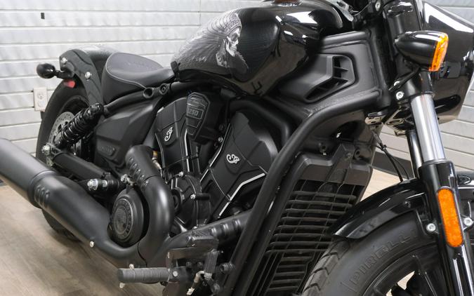 2025 INDIAN MOTORCYCLE SCOUT BOBBER LIMITED WITH TECHNOLOGY PACKAGE BLACK METALLIC