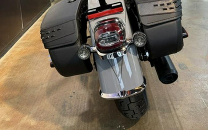 2026 Harley-Davidson Softail FLHC - Heritage Classic