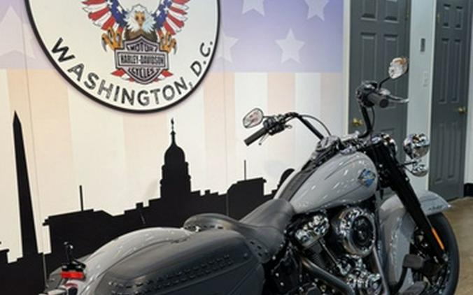 2026 Harley-Davidson Softail FLHC - Heritage Classic
