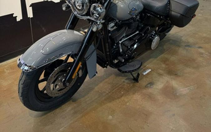 2026 Harley-Davidson Softail FLHC - Heritage Classic