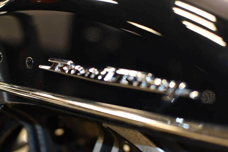 2015 Harley-Davidson Road King FLHR