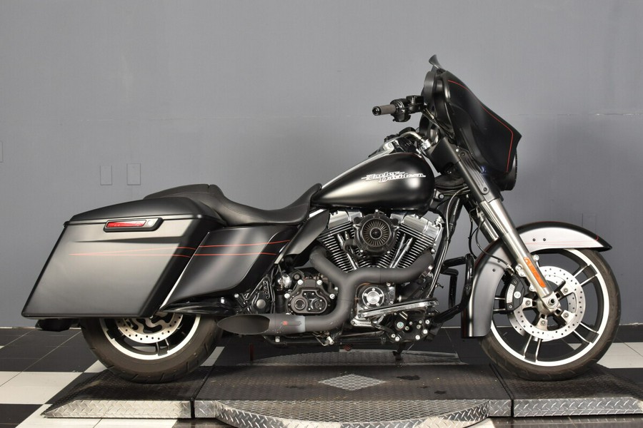 2015 Harley-Davidson Street Glide Special