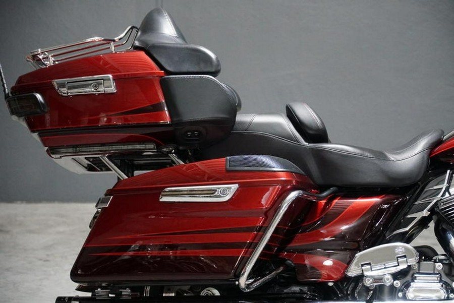 2015 Harley-Davidson® FLTRUSE - CVO™ Road Glide® Ultra