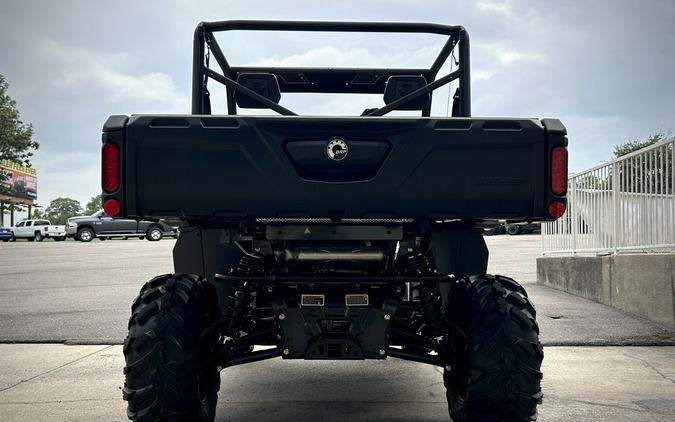 2025 Can-Am™ Defender DPS HD10