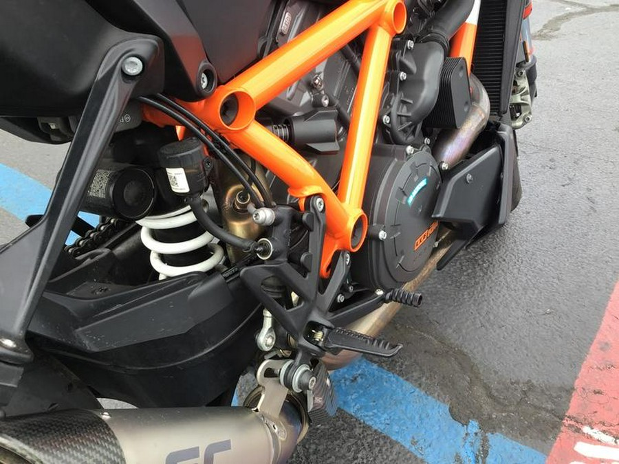 2021 KTM 1290 Super Duke R