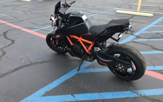 2021 KTM 1290 Super Duke R