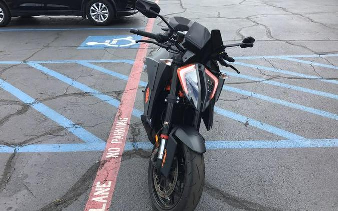 2021 KTM 1290 Super Duke R