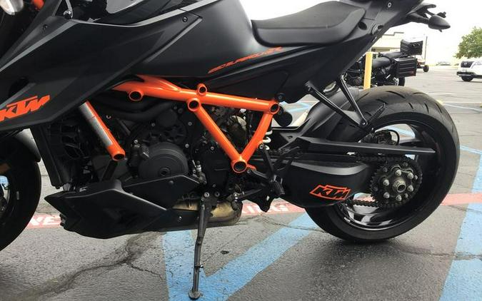 2021 KTM 1290 Super Duke R