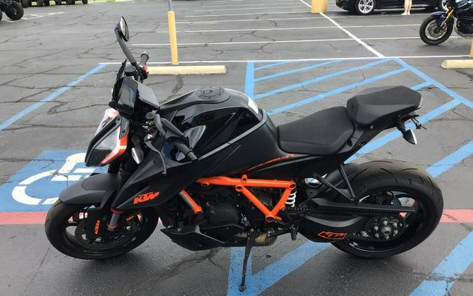 2021 KTM 1290 Super Duke R