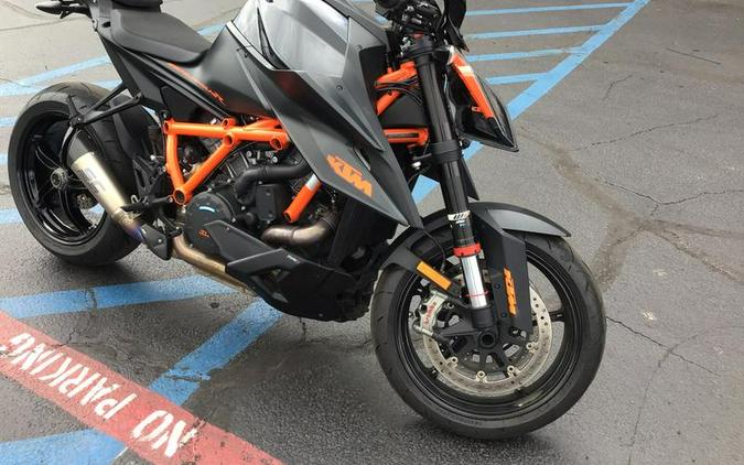 2021 KTM 1290 Super Duke R