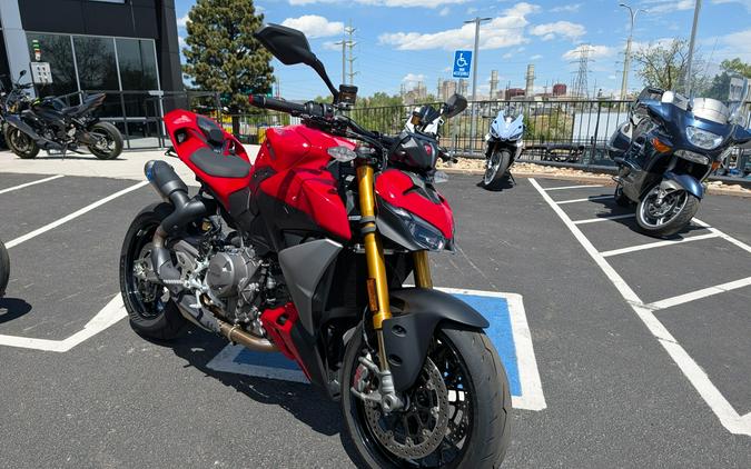 2026 Ducati Streetfighter V2 S