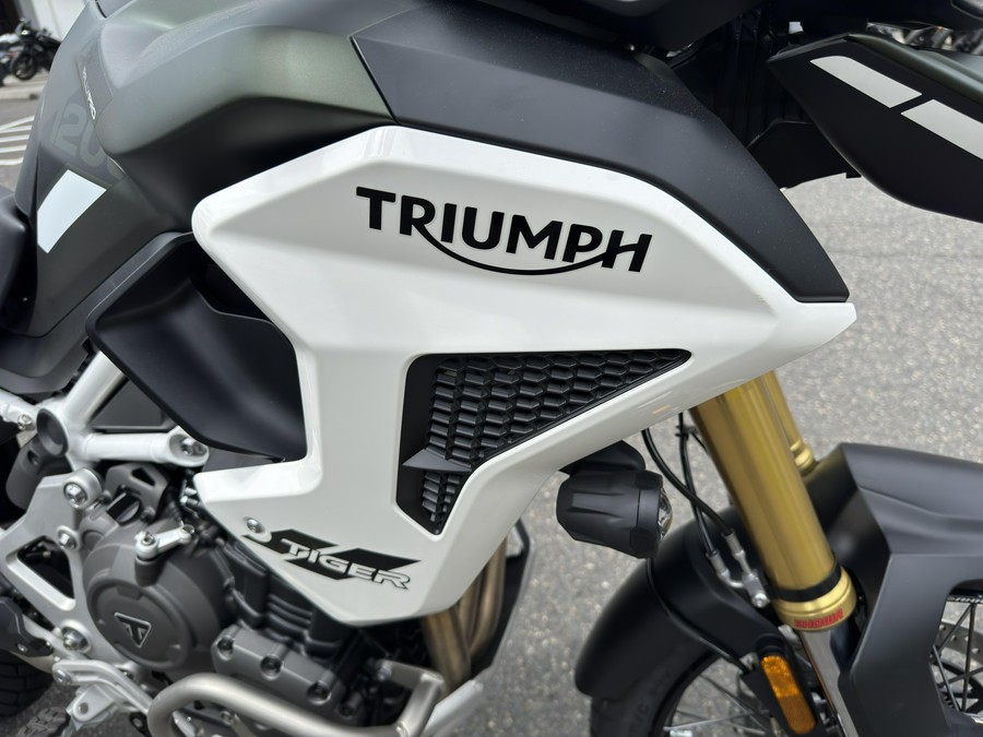 2025 Triumph Tiger 1200 Rally Pro - MATTE KHAKI GREEN
