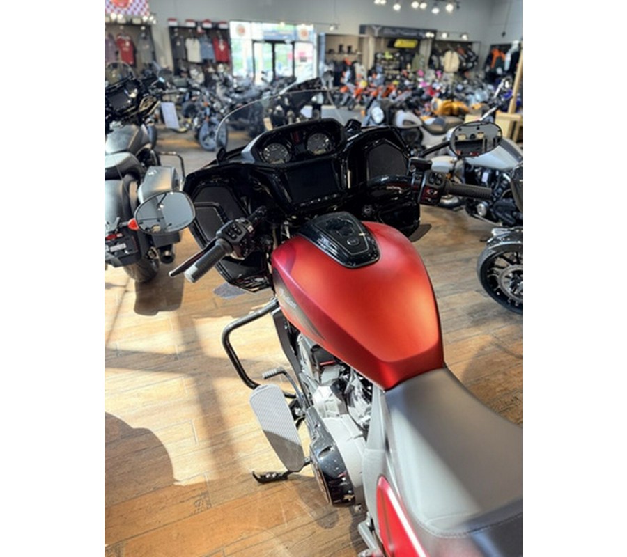 2026 Indian Challenger Dark Horse 112 Sunset Red Smoke