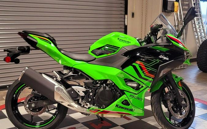 2024 Kawasaki Ninja 500 Review [14 Fast Facts]