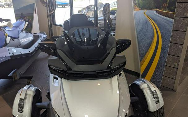 New 2024 CAN-AM SPYDER RT LIMITED HYPER SILVER