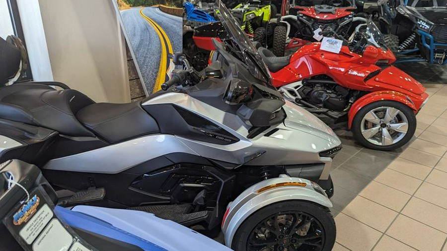 New 2024 CAN-AM SPYDER RT LIMITED HYPER SILVER