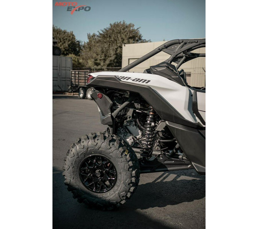 2024 Can-Am® Maverick X3 MAX RS Turbo Catalyst Gray