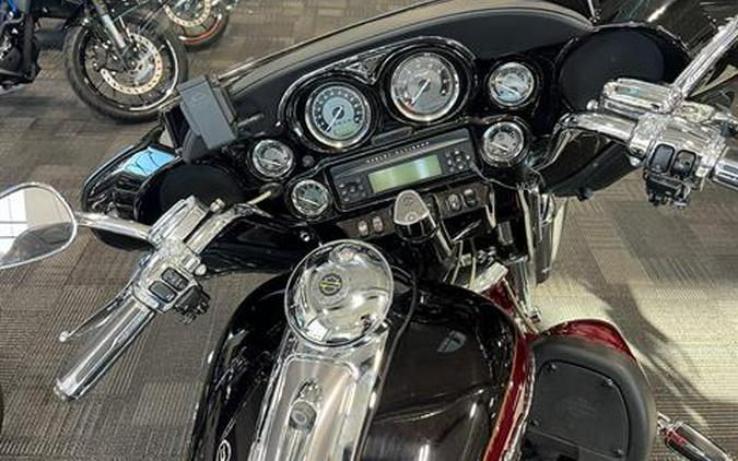 2011 Harley-Davidson CVO™ Ultra Classic® Electra Glide®