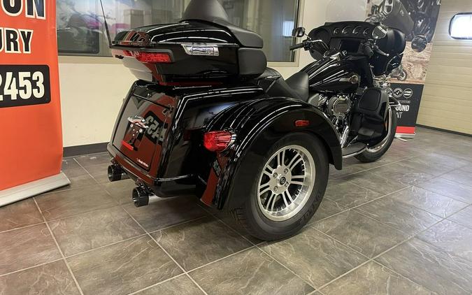 2023 Harley-Davidson® FLHTCUTG - Tri Glide® Ultra