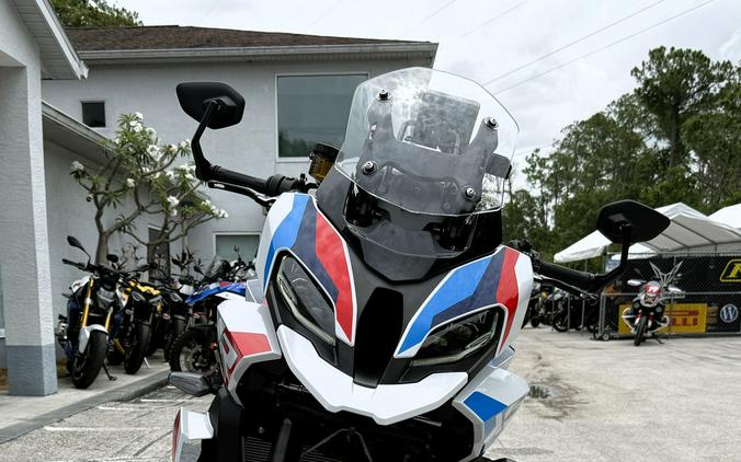2026 BMW M 1000 XR