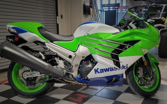 2024 Kawasaki Ninja® ZX™-14R 40th Anniversary Edition ABS