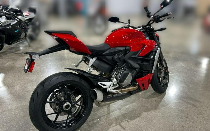 2025 Ducati STREETFIGHTER V2