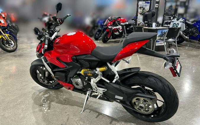 2025 Ducati STREETFIGHTER V2