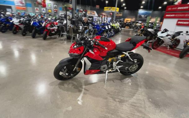 2025 Ducati STREETFIGHTER V2