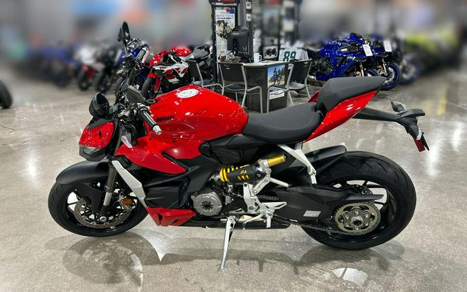 2025 Ducati STREETFIGHTER V2