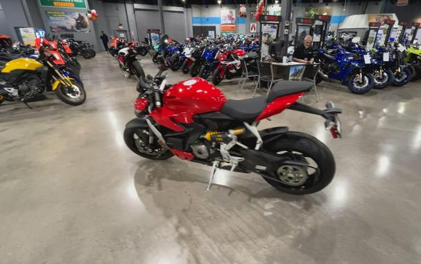 2025 Ducati STREETFIGHTER V2