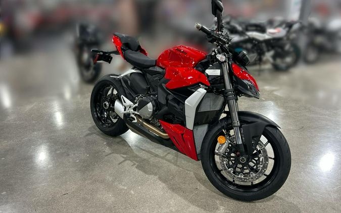 2025 Ducati STREETFIGHTER V2