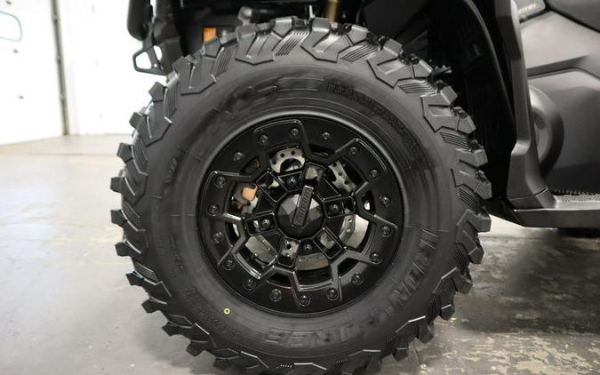 2026 Can-Am® Outlander Backcountry 1000R Multicam Dark Camo