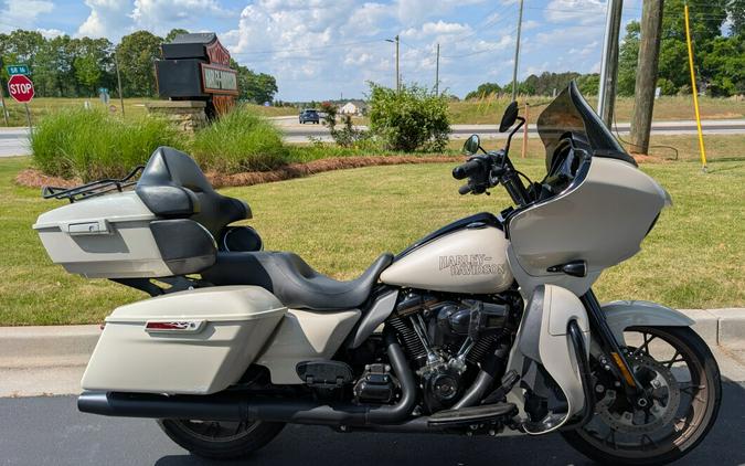 2023 Harley-Davidson® Road Glide® ST White Sand Pearl