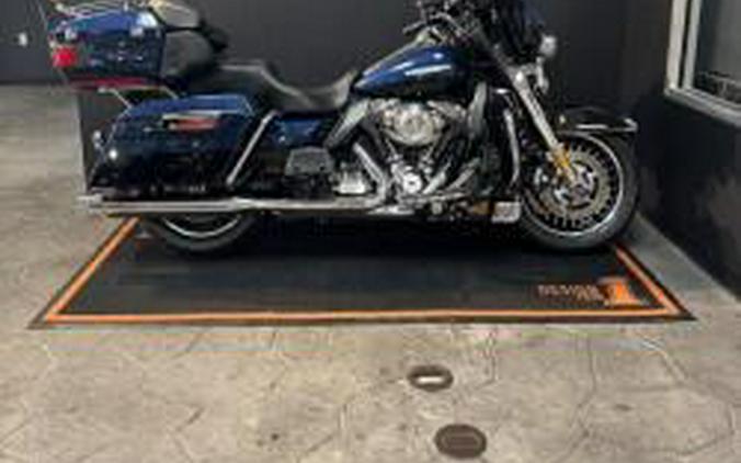 2012 Harley-Davidson Electra Glide Ultra Limited Big Blue Pearl/Vivid Black