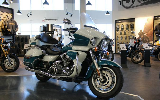 2022 Kawasaki Vulcan® 1700 Voyager® ABS