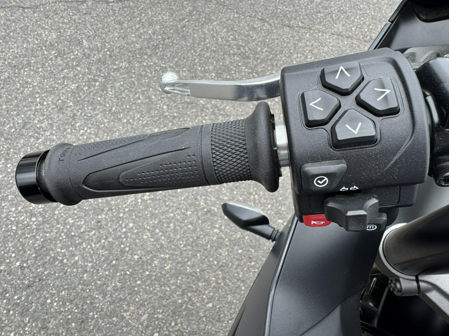 2025 Triumph Daytona 660 - SATIN GRANITE - SATIN JET BLACK