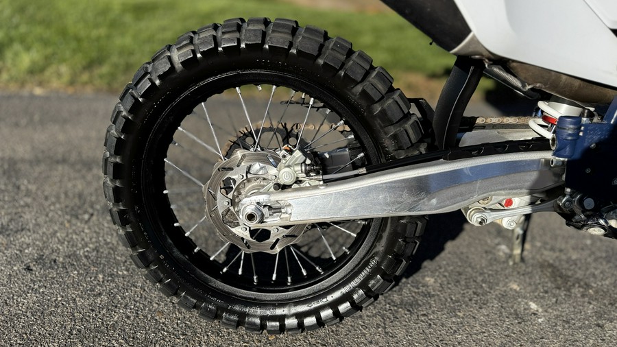 2025 Husqvarna Motorcycles FE 350s