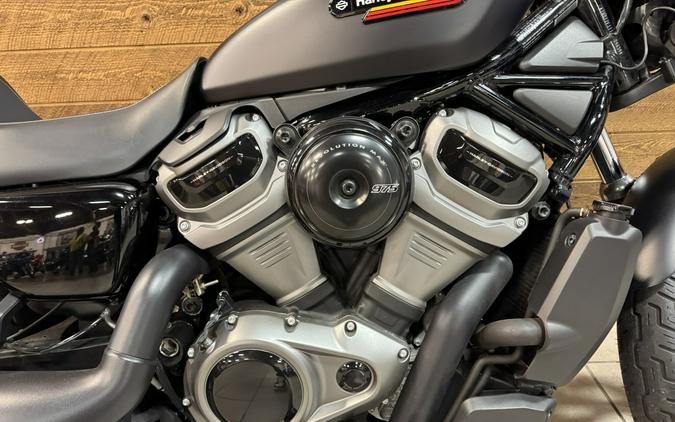 2024 Harley-Davidson® Nightster® Special Black Denim RH975S