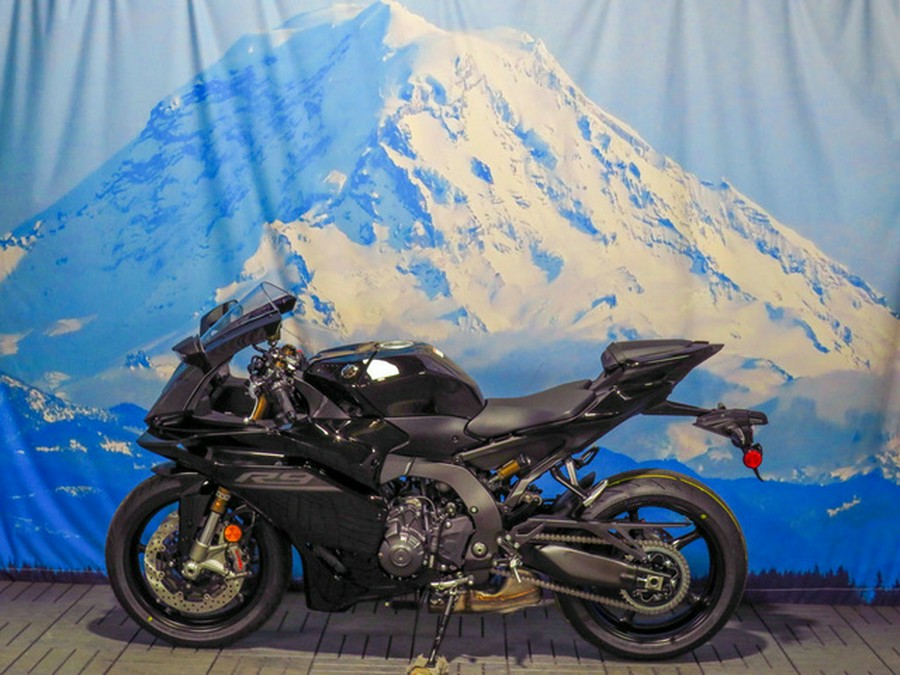 2027 Yamaha YZF-R9