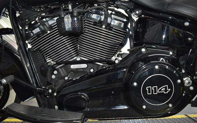 2018 Harley-Davidson Softail FLHCS - Heritage Classic 114