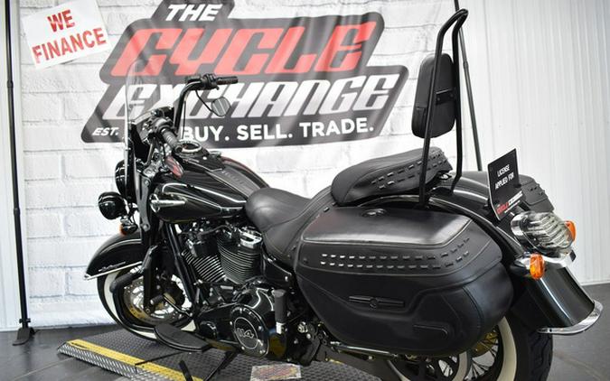 2018 Harley-Davidson Softail FLHCS - Heritage Classic 114