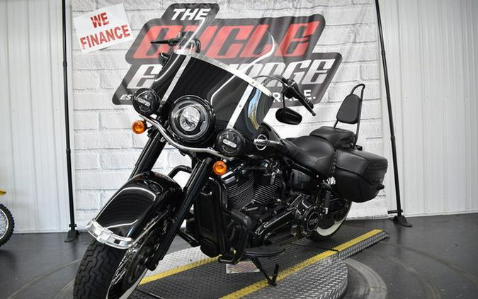 2018 Harley-Davidson Softail FLHCS - Heritage Classic 114