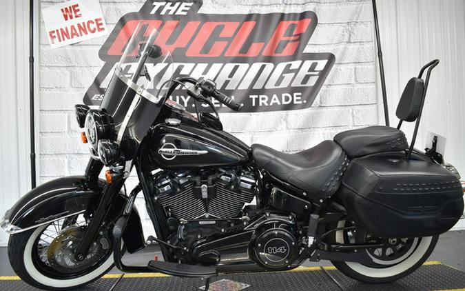 2018 Harley-Davidson Softail FLHCS - Heritage Classic 114