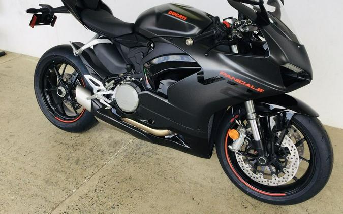 2024 Ducati Panigale V2 Black on Black