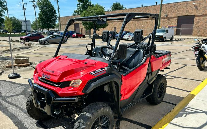 2022 Honda Pioneer 1000 Deluxe