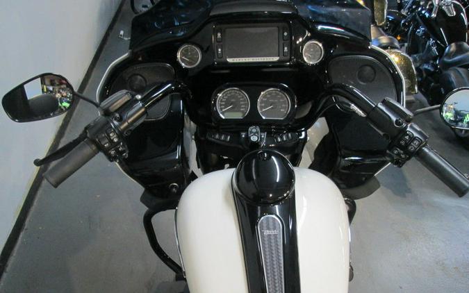 2018 Harley-Davidson® FLTRXS - Road Glide® Special