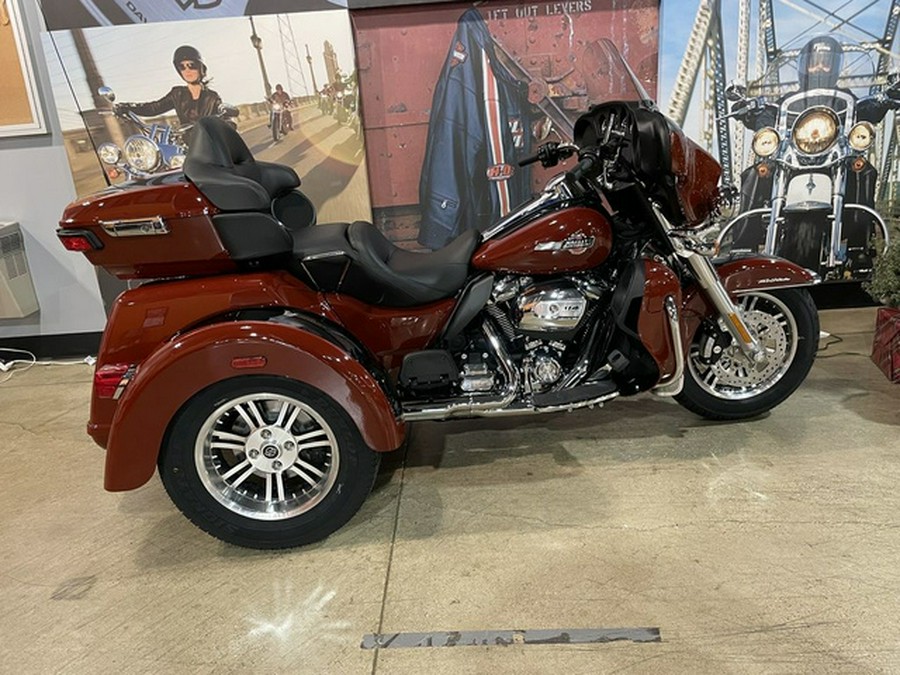 2024 Harley-Davidson FLHTCUTG - Tri Glide Ultra