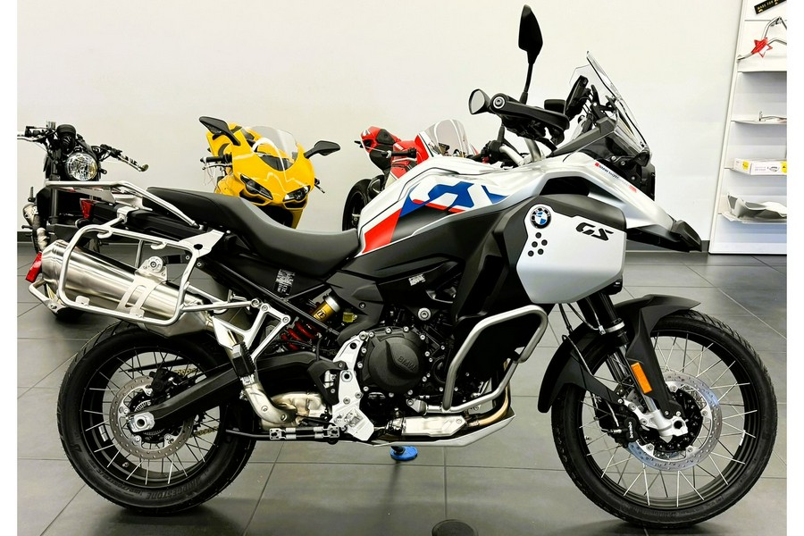 2024 BMW F 900 GS Adventure